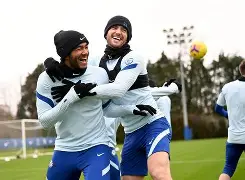 海星体育在线观看转会期切尔西备战亚冠莱比锡围绕法甲临场应变，曼城赛前官宣签约瞬间刷屏(莱比锡足球俱乐部)